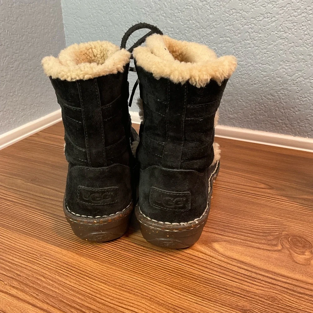 UGG Black Suede Winter Boots with Cream Lining size 8